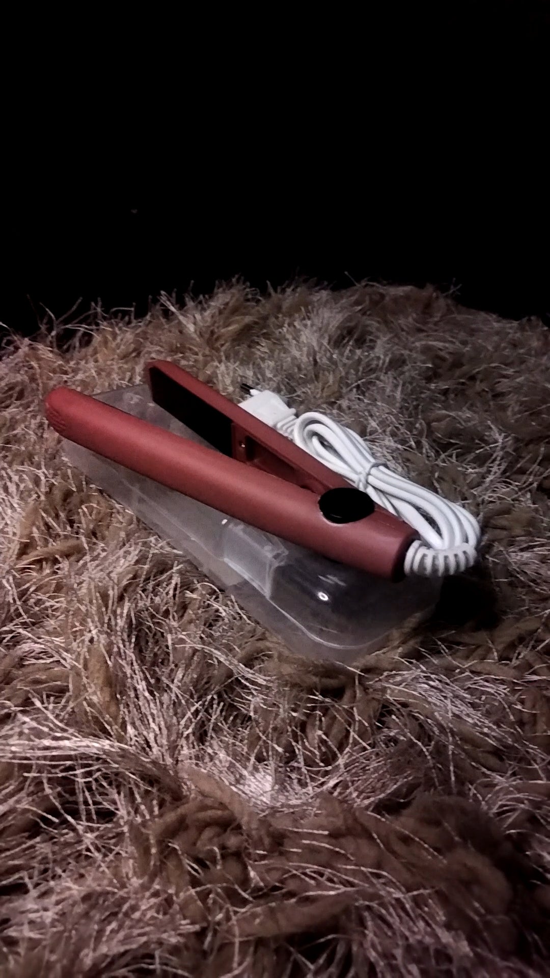 Mini Ceramic Sleek Iron – Premium Travel Hair Straightener